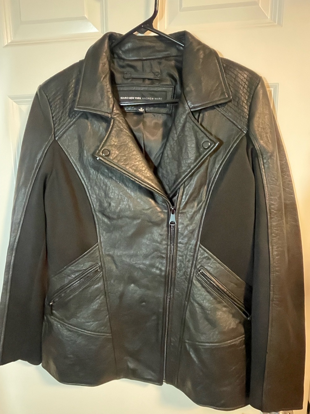 Andrew marc
Leather jacket